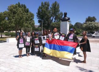 12 θαρραλέες δημοκράτισσες Βενεζουελάνες διαμαρτύρονται στην Αθήνα εναντίον του καθεστώτος του Μαδούρο