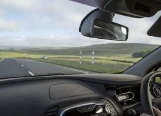 ΕΠΤΑΧΡΟΝΟΣ ΣΤΗ ΝΟΡΒΗΓΙΑ ΟΔΗΓΗΣΕ ΤΟ ΟΙΚΟΓΕΝΕΙΑΚΟ ΑΥΤΟΚΙΝΗΤΟ