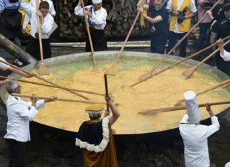 Βέλγιο: Έφτιαξαν ομελέτα με 10.000 αυγά!