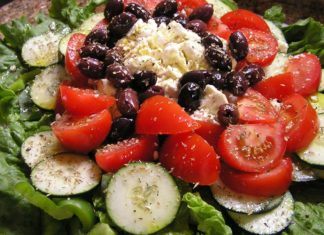 Τι; Η μεσογειακή διατροφή κάνει καλό μόνο στους πλούσιους;