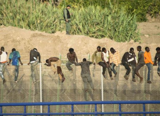 ΔΕΚΑΔΕΣ ΜΕΤΑΝΑΣΤΕΣ ΠΕΡΑΣΑΝ ΑΠΟ ΤΟ ΜΑΡΟΚΟ ΣΤΗΝ ΙΣΠΑΝΙΑ