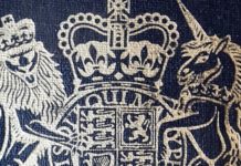 Τα νέα βρετανικά διαβατήρια μετά το Brexit μπορεί να είναι… Γερμανικά