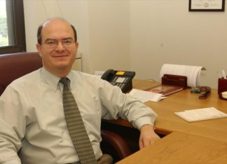 Έλληνας επιστήμονας σάρωσε τα βραβεία στην ενδοκρινολογία