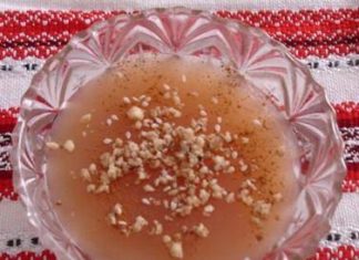 Μουσταλευριά με σιμιγδάλι