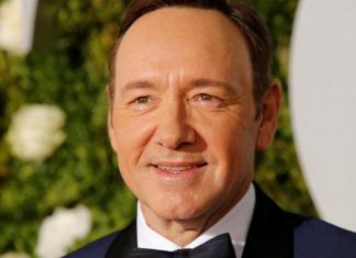 O Κέβιν Σπέισι ήταν «αρπακτικό» με τους άνδρες στο «House of Cards»