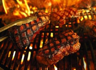 Πότε πέφτει η Τσικνοπέμπτη 2018