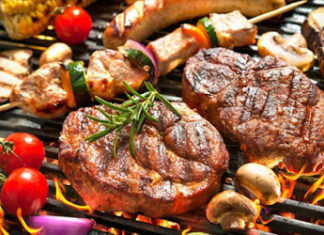 Τι προσέχουμε τρώγοντας – τσικνίζοντας, την Τσικνοπέμπτη; Πόσες θερμίδες έχουν τα διάφορα ψητά;