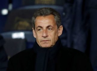 Υπό κράτηση ο Σαρκοζί για τα χρήματα του Καντάφι στην προεκλογική του εκστρατεία
