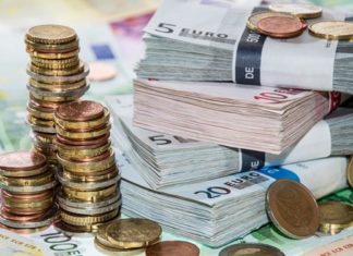 Αφορολόγητοι οι άνεργοι, νοικοκυρές και φοιτητές με περιστασιακή απασχόληση