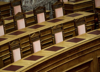 «Θέλουμε υποσχέσεις, όχι πραγματικότητες»