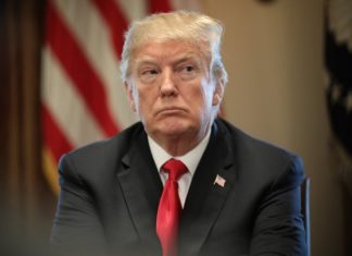 Εύσημα Τραμπ στην Ελλάδα για τις αμυντικές δαπάνες