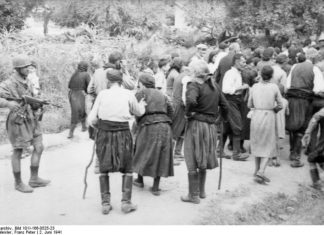 Σαν σήμερα η σφαγή στο Κοντομαρί | Συγκλονιστικές φωτογραφίες από την εκτέλεση 23 ανδρών από τους Ναζί